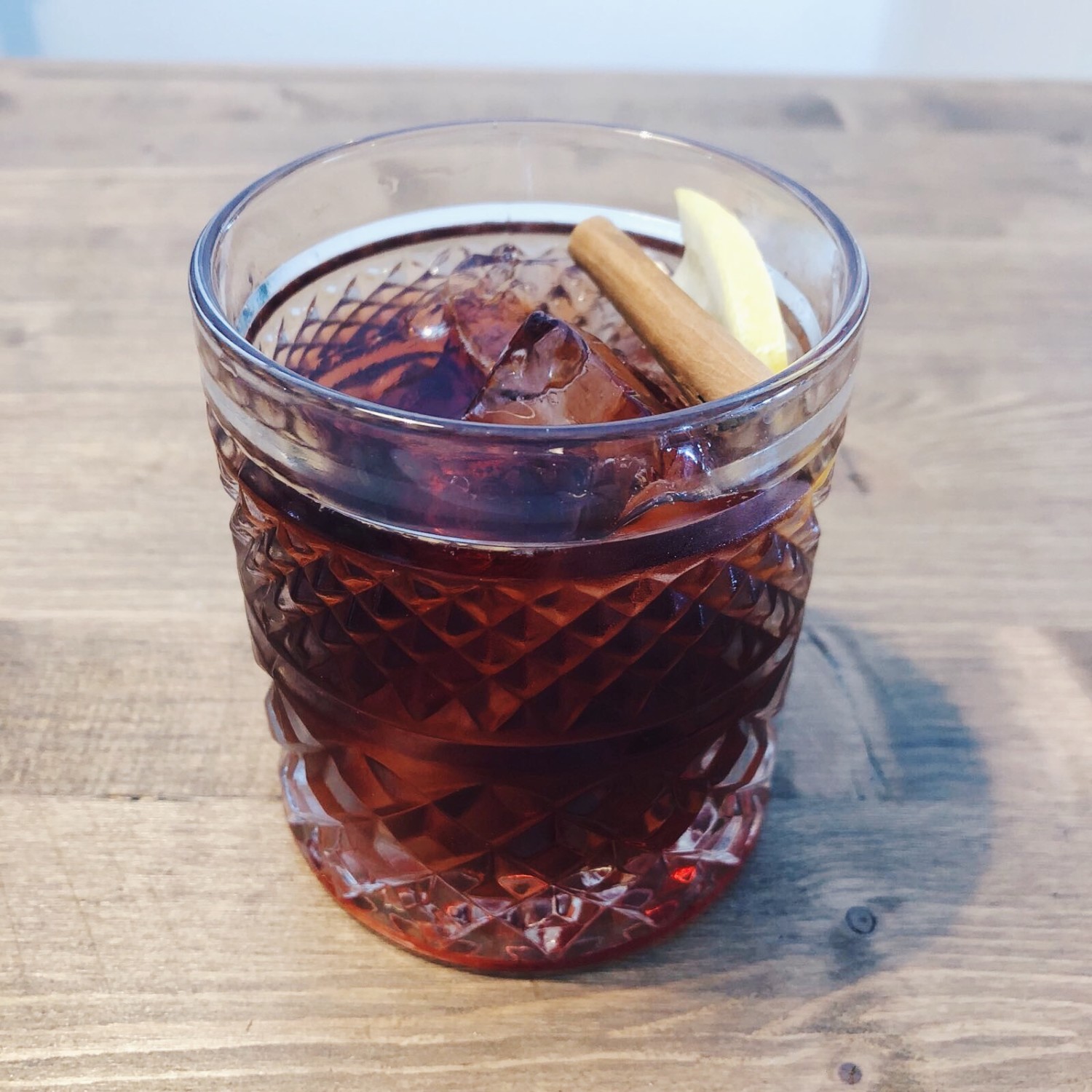 drink, cocktail, negroni, natale, mixology, mixologist, cinnamon negroni, gabriele stillitani, 